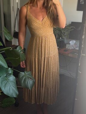 Sleeveless V-Neck Midi Dress in Mustard Yellow Floral